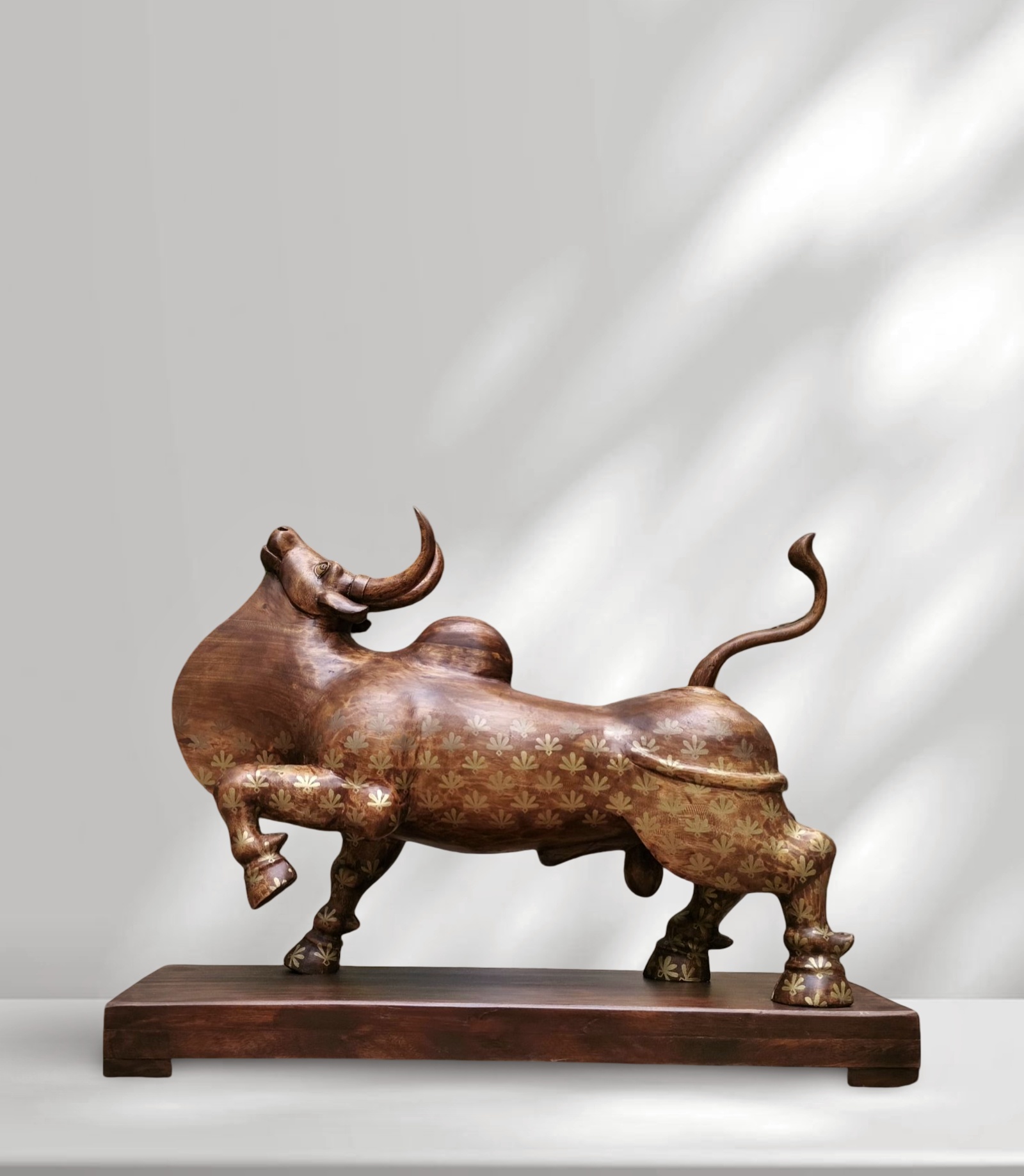 Golden pattern Standing Bull